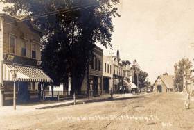 main street in mchenry illinois