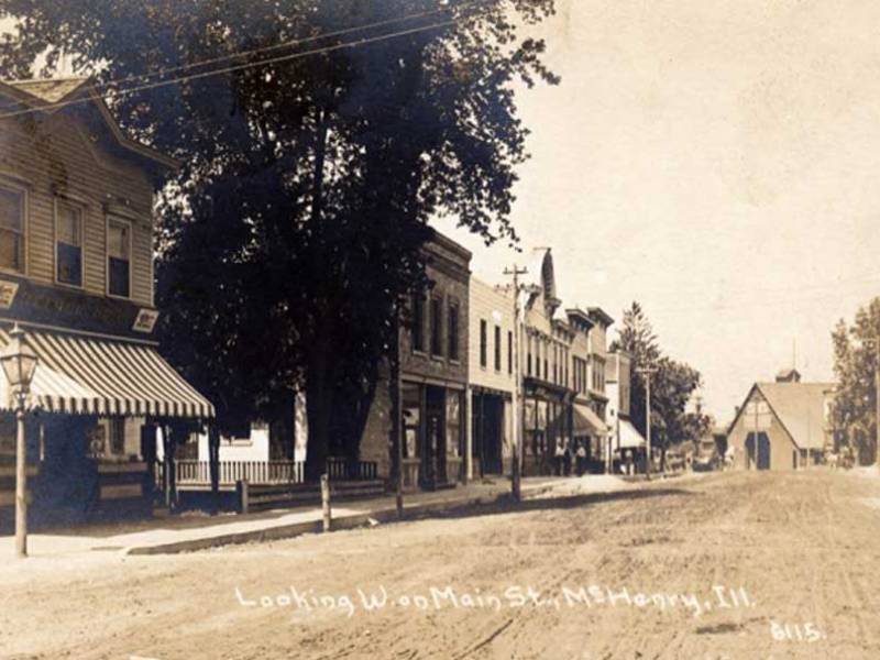 main street in mchenry illinois